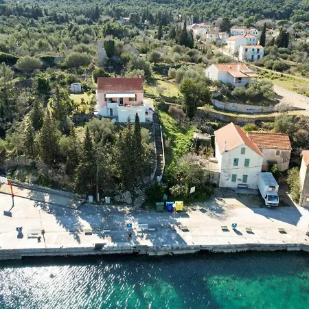 Apartament Brunac *